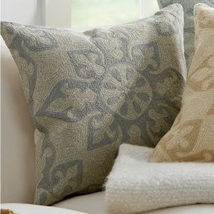 Pottery barn Gracie Crewel Embroidered Pillow cover